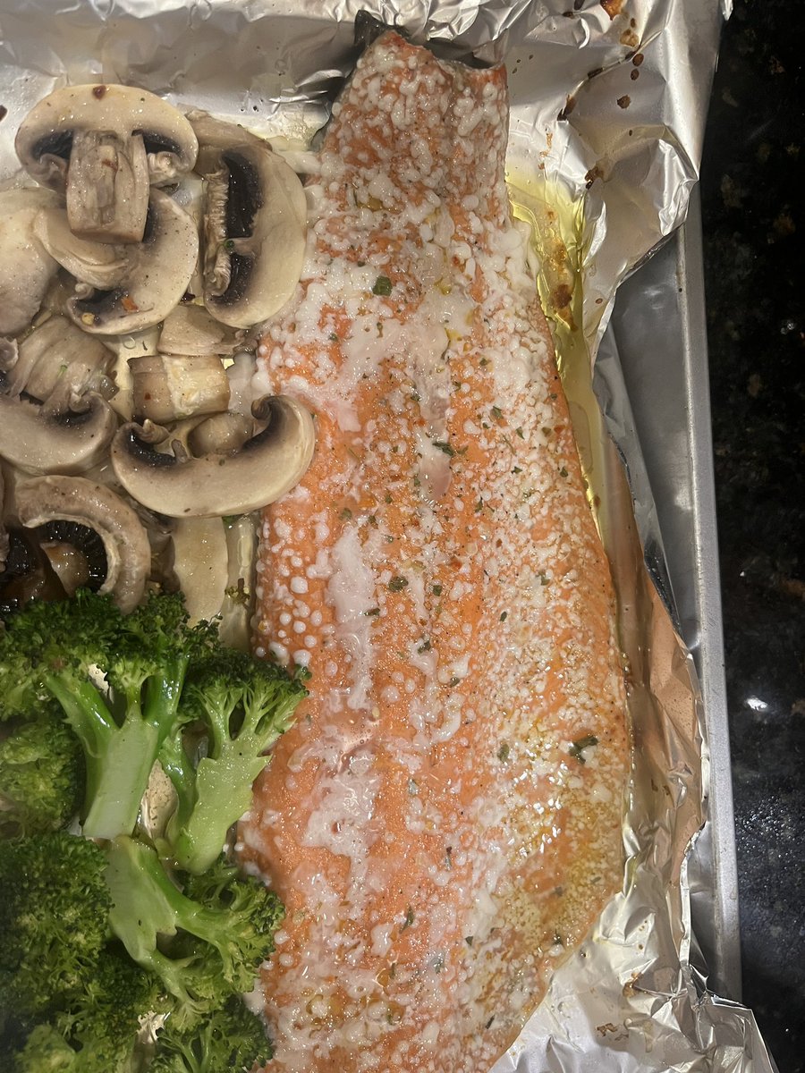 OhChuyun's tweet photo. @Supermicro Why does this white dot happen in salmon https://t.co/4wYf0GuDkY