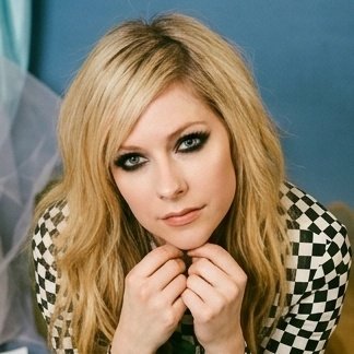 pmvnul's tweet photo. Avril Lavigne Fakeshoots II https://t.co/bbTtZflhdq