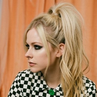 pmvnul's tweet photo. Avril Lavigne Fakeshoots II https://t.co/bbTtZflhdq