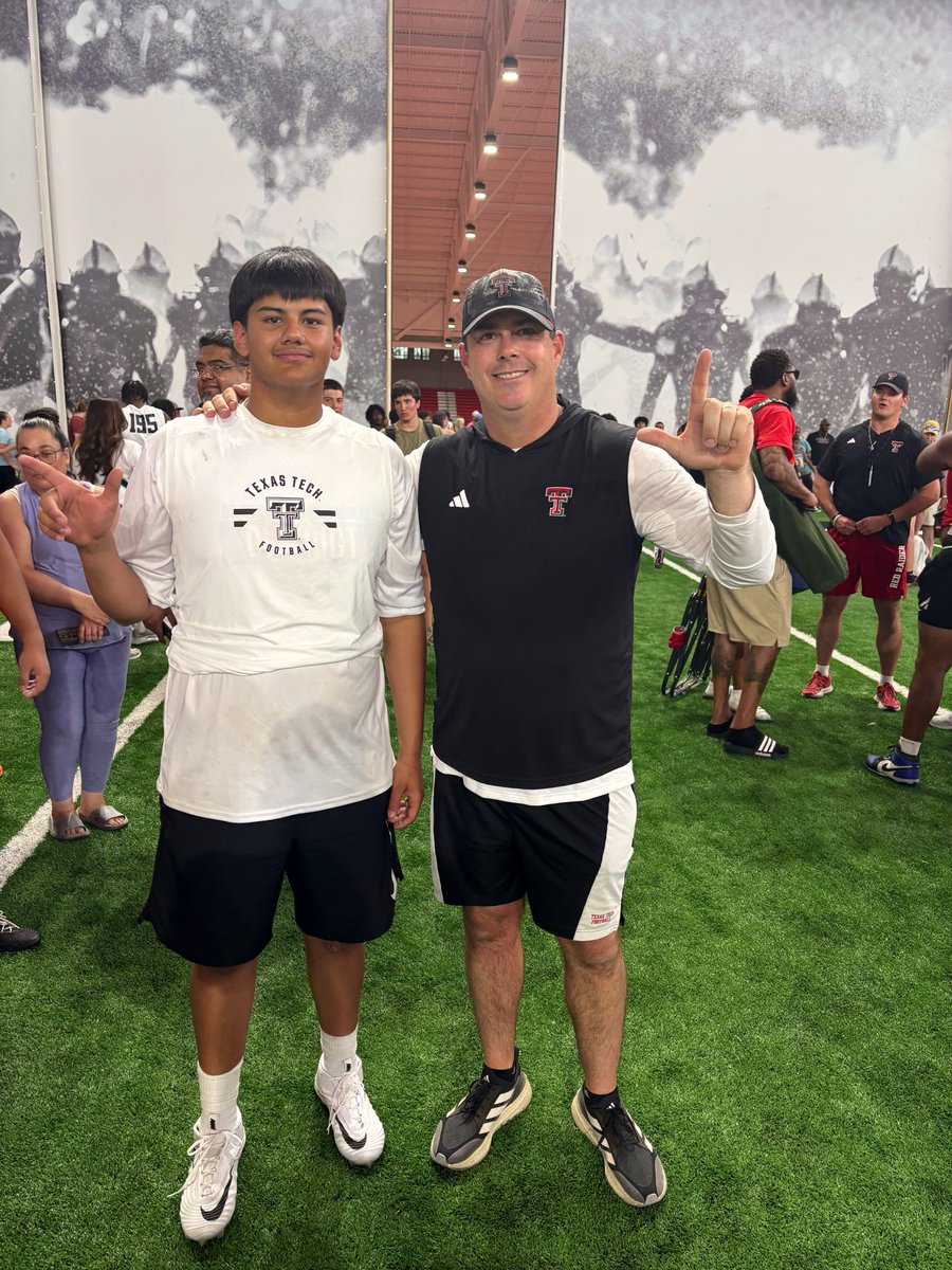 UTX_77's tweet photo. Blessed and inspired after training at the Texas Tech football camp today. Appreciate the O-line coaches and the top-tier talent pushing me to get better! 🏈 @TexasTechFB @CoachPM_ @CoachFrontz @ClayMcGuireTTU https://t.co/Omd9lodzzp