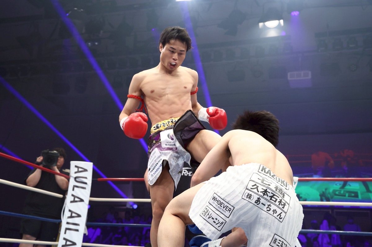 kojikeda0630's tweet photo. 応援ありがとうございました🏆

K-1タイトルマッチから3連敗して、応援して下さる方の期待を裏切り続け、悔しい日々が続いたけど
それでも、毎日やるべき事をやってきてよかった。

勝ちを見せれてよかった。

でも、次が大事だと思ってます！

また自分を磨いて獲りにいきます👑

対戦して頂いた藤田選手、K-1関係者の皆様
会場まで応援に来てくださった方々、スポンサー様、いつも応援してくださる方々、ありがとうございました！

#k1 #k1wgp #kickboxing #キックボクシング #格闘技