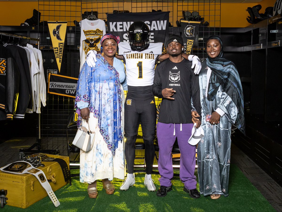 Firas_Ibrahim0's tweet photo. Go Owls! 🦉 Nothing but love this weekend! Appreciate the coaches and staff for making the OV special. @kennesawstfb @CoachMattioli @CoachMack_KSU @PeterChungFB @alexepperson https://t.co/5J1p8lnFa9