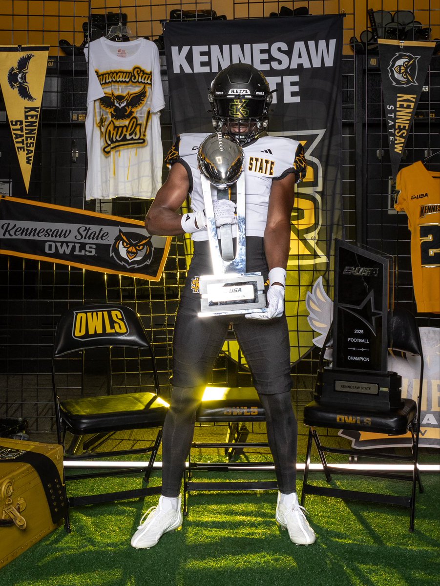 Firas_Ibrahim0's tweet photo. Go Owls! 🦉 Nothing but love this weekend! Appreciate the coaches and staff for making the OV special. @kennesawstfb @CoachMattioli @CoachMack_KSU @PeterChungFB @alexepperson https://t.co/5J1p8lnFa9