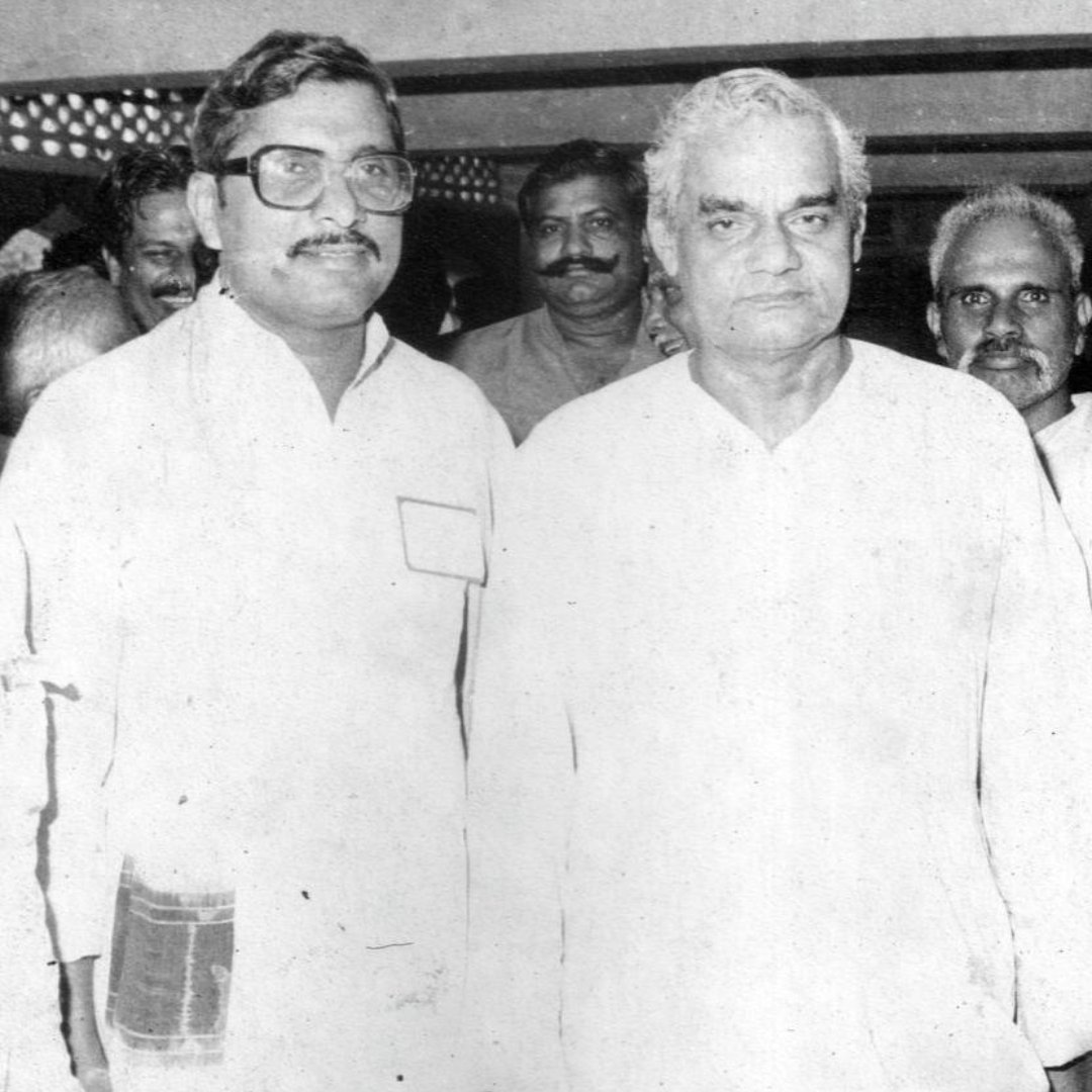 visheshan's tweet photo. From 18 months in prison during the Emergency to setting an unbroken record as Odisha's youngest MLA, n serving as the 1st ever BJP MLA of the state, his life was pure sacrifice. Moments with Atal ji says all
His legacy deserves a posthumous Padma Shri. @HMOIndia @narendramodi 🙏 https://t.co/9LYEcZpl3E