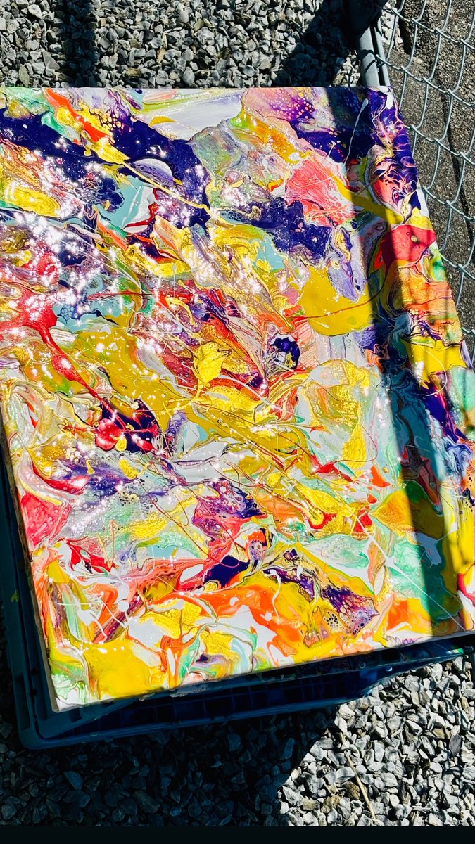 myv_samurai's tweet photo. 久々に絵を描きだしました‼️
癒しだね
#art #artworks #acrylic #abstract #color #peint #peinter #gallery https://t.co/YNfeCh8ye2