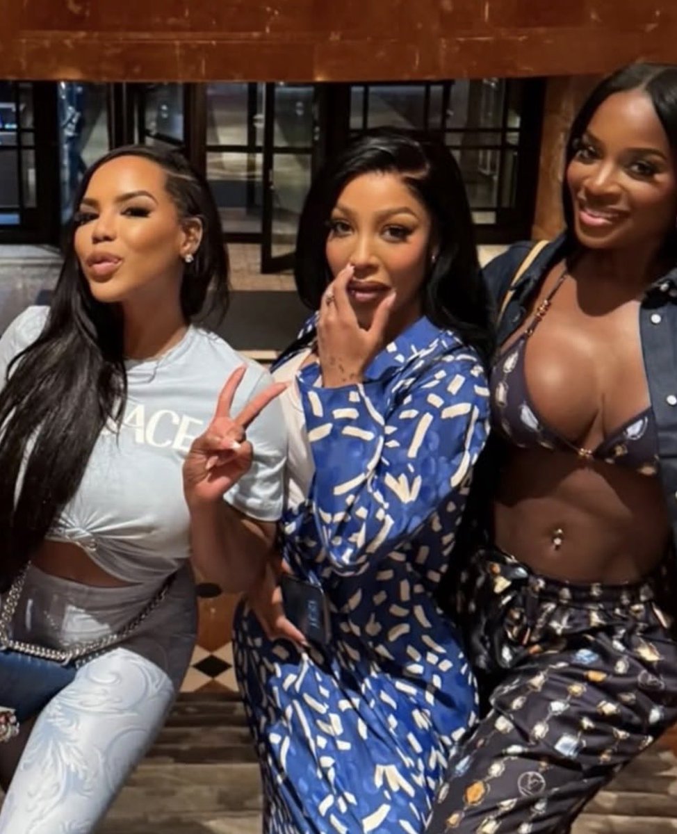 TopTierReality's tweet photo. The ‘Porsha Williams Fan Club’ President, Secretary, and Treasurer #RHOA https://t.co/5G7duYq8Vs