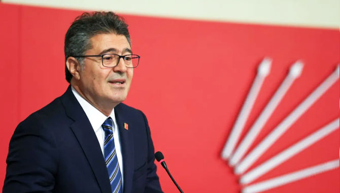 son_medya's tweet photo. CHP'de kurultay için imza süreci başlıyor

https://t.co/4IpoihZfFB https://t.co/zgOVTrgkjj
