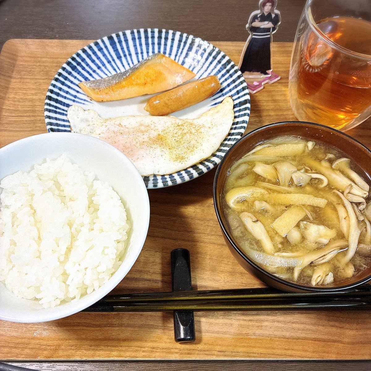 b_mn_o's tweet photo. 冷凍庫総浚いﾓｰﾆﾝ
緑のものがない https://t.co/XzZav0H8D0