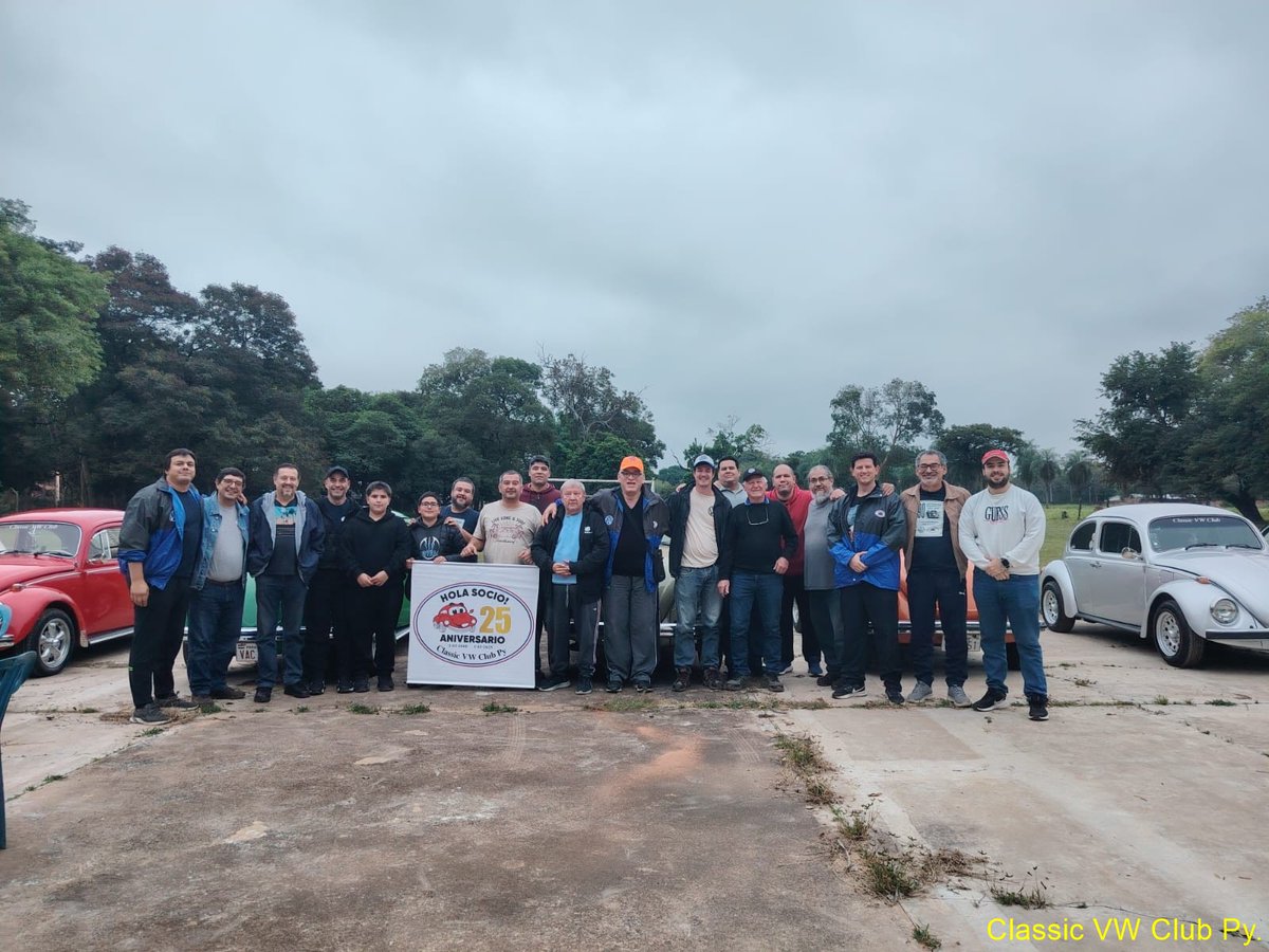 CVWC_PY's tweet photo. Hoy realizamos nuestra 1ra reunión para organizar nuestra Expo Classic 2026, además de ver el local y crear los grupos de trabajo, compartimos una rica merienda. Agradecemos a los socios que participaron en la misma. #expoclassic2026 #volkswagenparaguay #classicvwclubpy https://t.co/hk2sJEwi3K