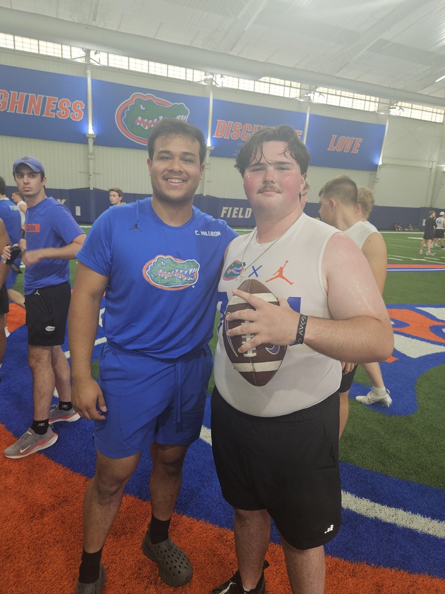 BBennett2028's tweet photo. Wanted to thank @CoachJonSumrall @CoachJGalante and @Coach__Hudspeth for a great specialist camp at UF today. I learned alot and enjoyed all the coaches and working with other great players. Special shout out to @CarterMilliron for working with me one on one helping with my snap. @john_sprad @CoachMcCrayLHS @action2348 @Linc_TrojansFB