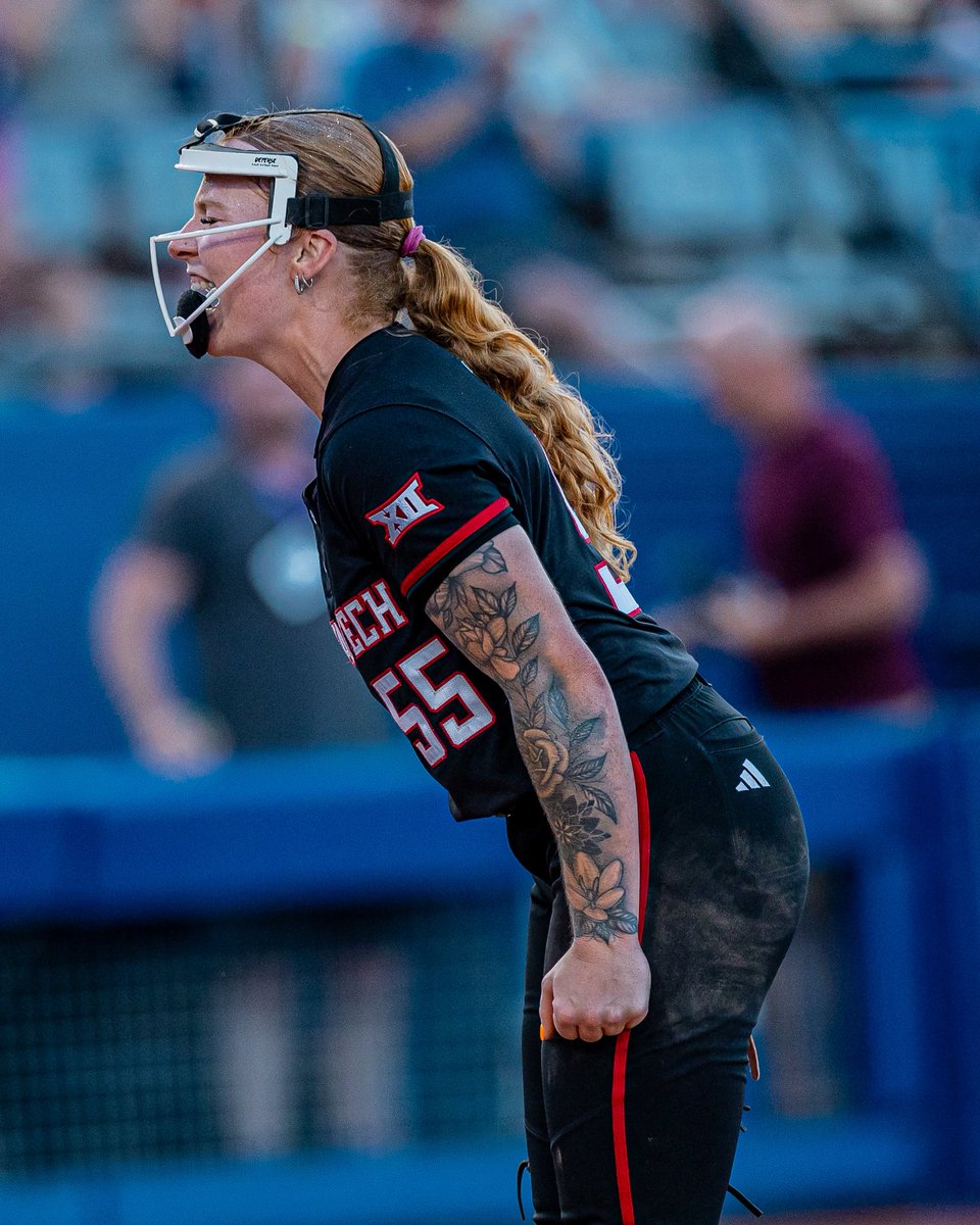 Big12Conference's tweet photo. “KAITLYN TERRY OWNS THE CIRCLE”

@espn said it. We agree. https://t.co/mNHnuooSZV