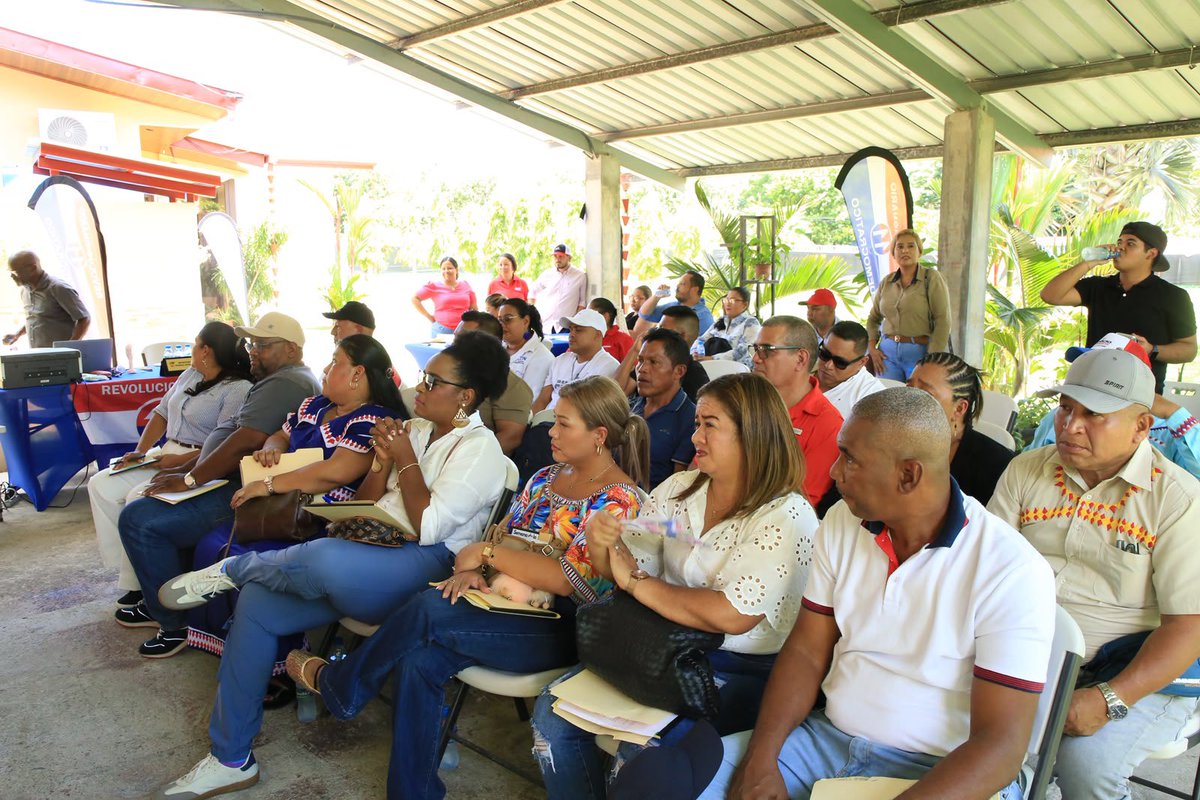 BenicioRobinson's tweet photo. Como parte del proceso de fortalecimiento y reorganización del PRD, sostuvimos una productiva reunión con autoridades locales, dirigentes y bases de nuestra provincia de Bocas del Toro.

Este intercambio nos permitió escuchar planteamientos, recoger aportes y seguir construyendo una ruta de trabajo conjunta que fortalezca nuestras estructuras y mantenga al partido conectado con las necesidades y aspiraciones de nuestra gente.

Como presidente del CEN y diputado de Bocas del Toro, reafirmo mi compromiso de seguir impulsando espacios de diálogo, organización y participación que contribuyan al crecimiento y fortalecimiento del PRD en todo el país.

#OrgullosamentePRD