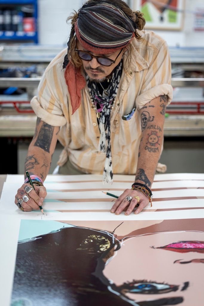 Johnnydepp3407's tweet photo. I express myself this way also ❤️‍🔥🏆 https://t.co/VCV13L53M4