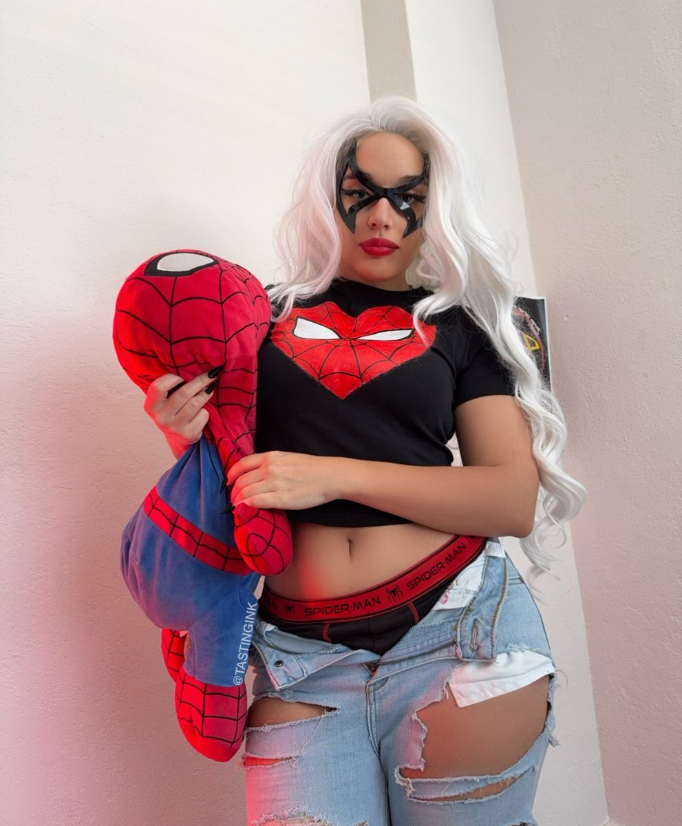 tastinginkk's tweet photo. Felicia in MJ’s clothes? 👚🕸️
#spiderman #blackcatcosplay https://t.co/3w8u4a0LxK