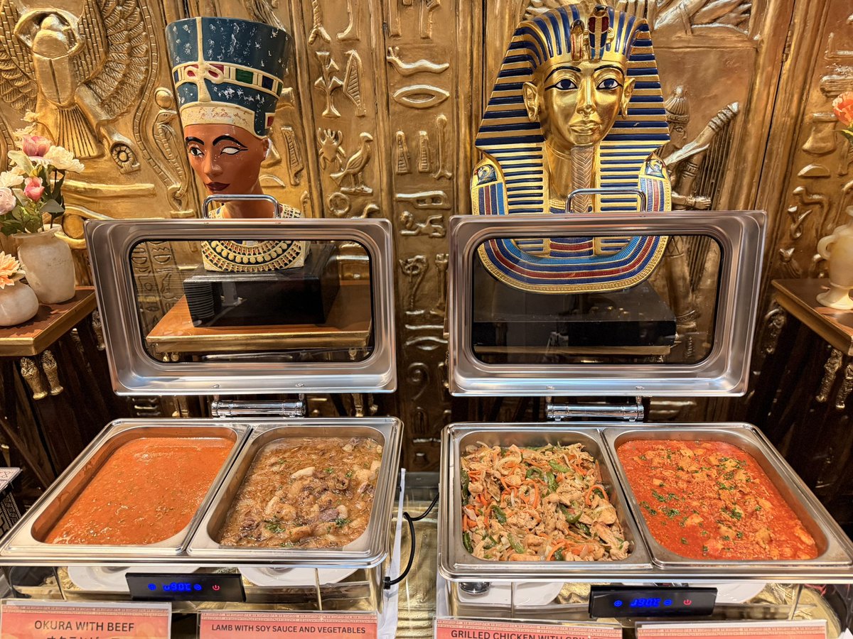 Grand_Pyramid's tweet photo. 🇪🇬✨ エジプト料理、食べたことありますか？ ✨🇪🇬

東京には世界中のさまざまな料理がありますが、本場のエジプト料理を味わったことはありますか？

グランドピラミッドのランチビュッフェでは、伝統的な家庭料理から人気のエジプト料理まで、本場の味をお楽しみいただけます。

東京にいながら、まるでエジプトを旅しているような気分を体験してみませんか？🌍🍽️

✨ 本格エジプト料理
✨ 新鮮なサラダ＆自家製ドレッシング
✨ エジプトのデザート
✨ 食べ放題ランチビュッフェ

あなたのエジプト旅はランチタイムから始まります！🇪🇬❤️

📍グランドピラミッド飯田橋
⏰ 120 分食べ放題
平日 ¥2,500 

#エジプト料理 #ランチビュッフェ #食べ放題 #東京グルメ #飯田橋グルメ #グランドピラミッド #東京ランチ