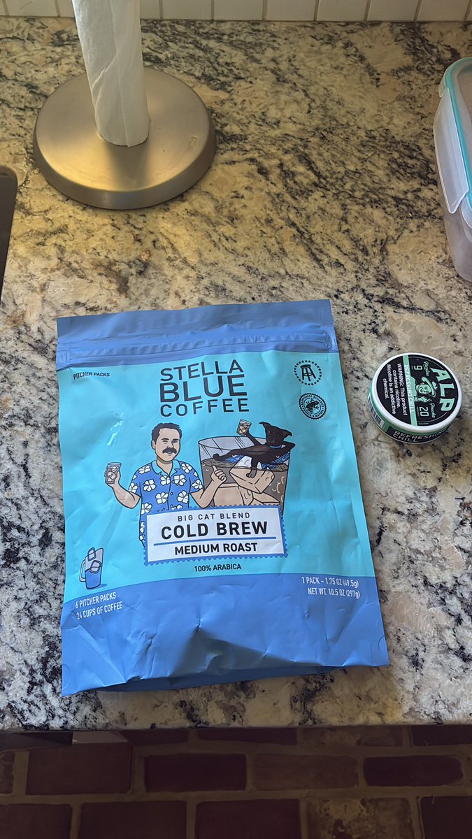 DocterDrew3's tweet photo. The best coffee around, thanks @BarstoolBigCat https://t.co/QdWu0JtsWW