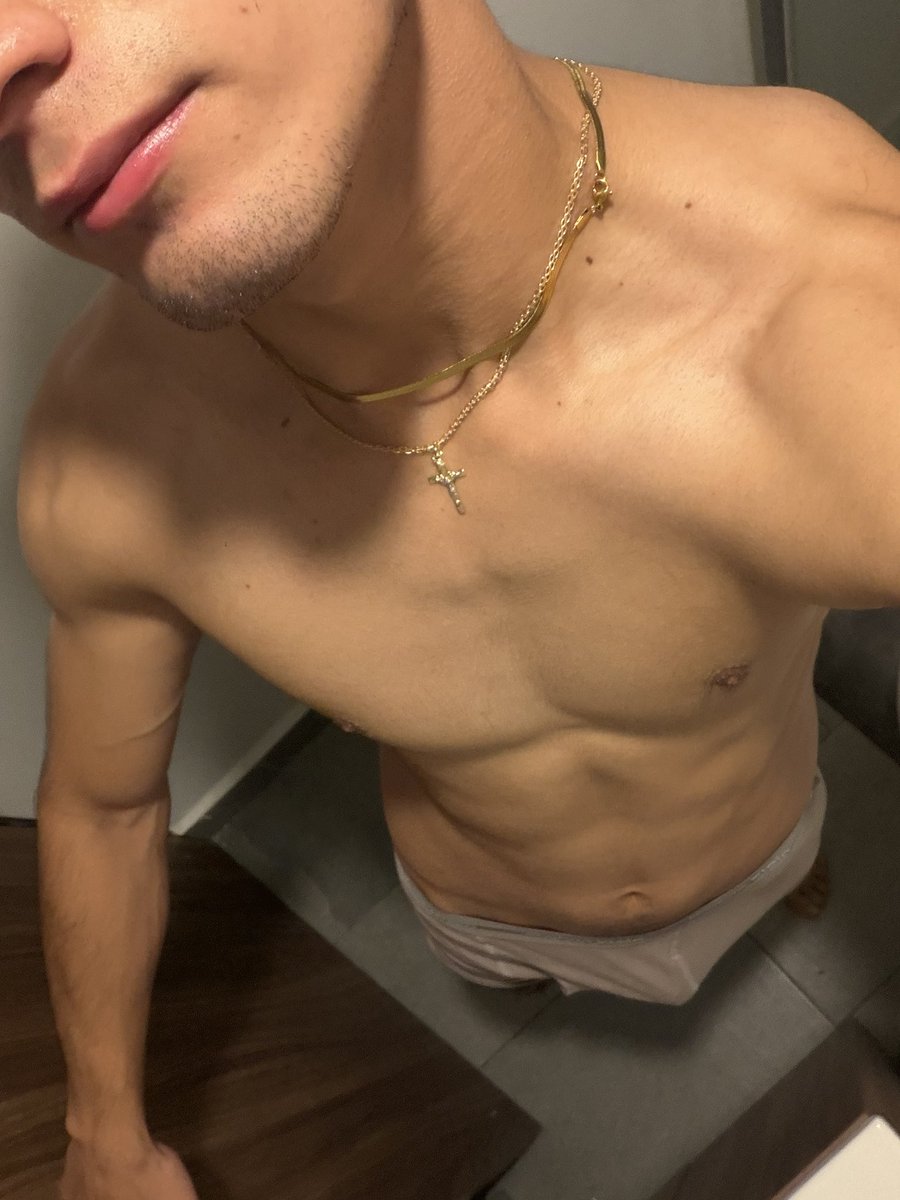 rodrigoloyaa's tweet photo. Si entras a visa me🥵🥵🔞🔥🥵🥵🥵
https://t.co/b7RYSTZ16Y https://t.co/rfEblwjy9m