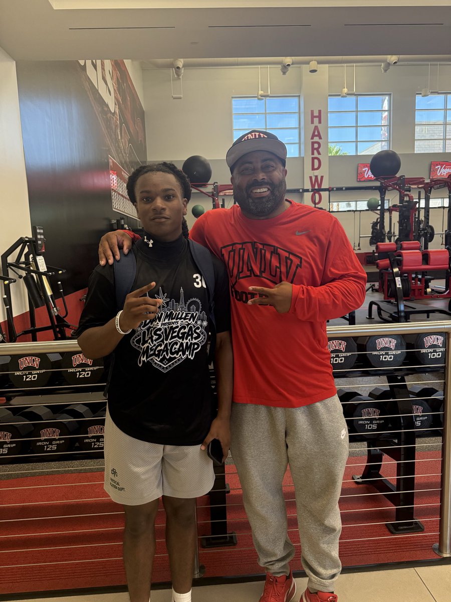 ElijahAray's tweet photo. Had a great day  @lvmegacamp @unlvfootball showcasing at RB

@coachqganther  @CoachSingler 
@DariusBell_3 @Samchung_4 @Jointer_Elite @Ogthetruth https://t.co/CsmQSBgJ8i