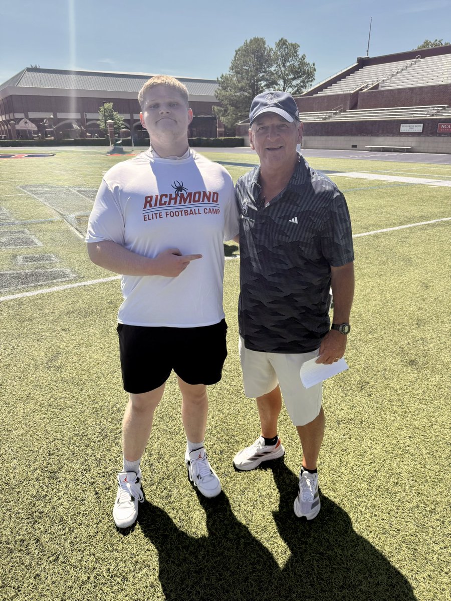 BradyCollins_90's tweet photo. Thank you @URSpidersFB and @RussHuesman for a great camp 💪 Appreciate the positive feedback  @CoachM_Cummings and @thejhuesman14 
@PlayBookAthlete @LCABulldogsFB @CoachTMcCormick @VaPrepsRivals @PrepRedzoneVA https://t.co/zdD4K4eyXf