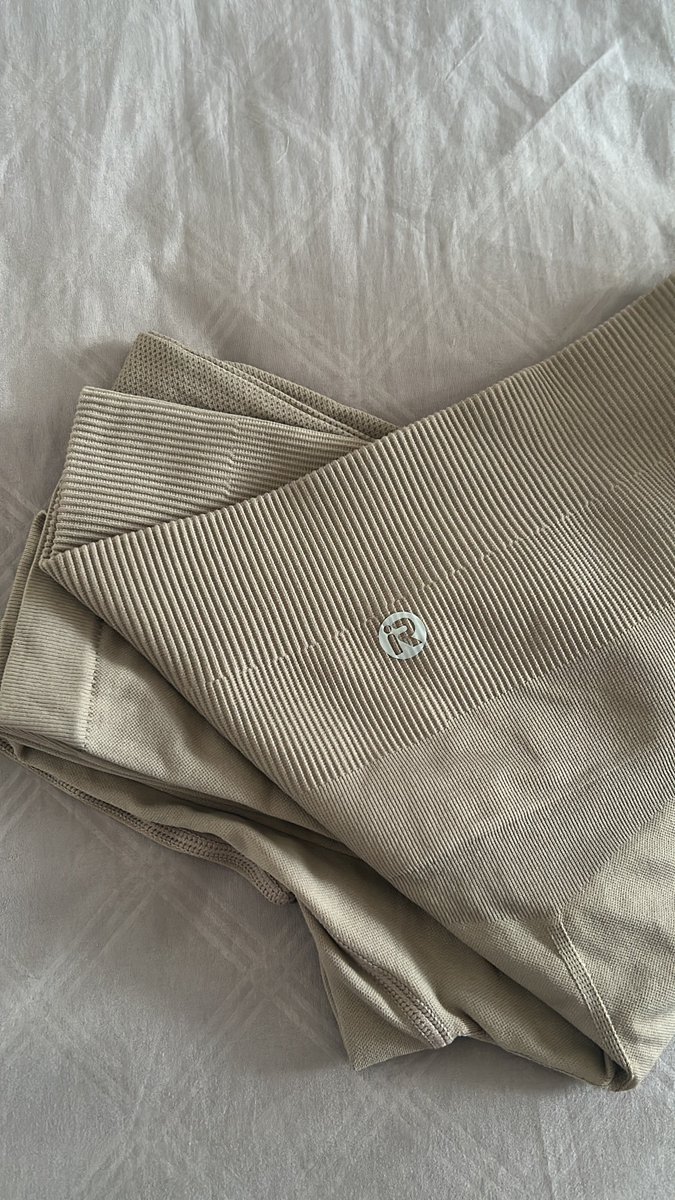 preloved barang pribadi🎗️ tweet media