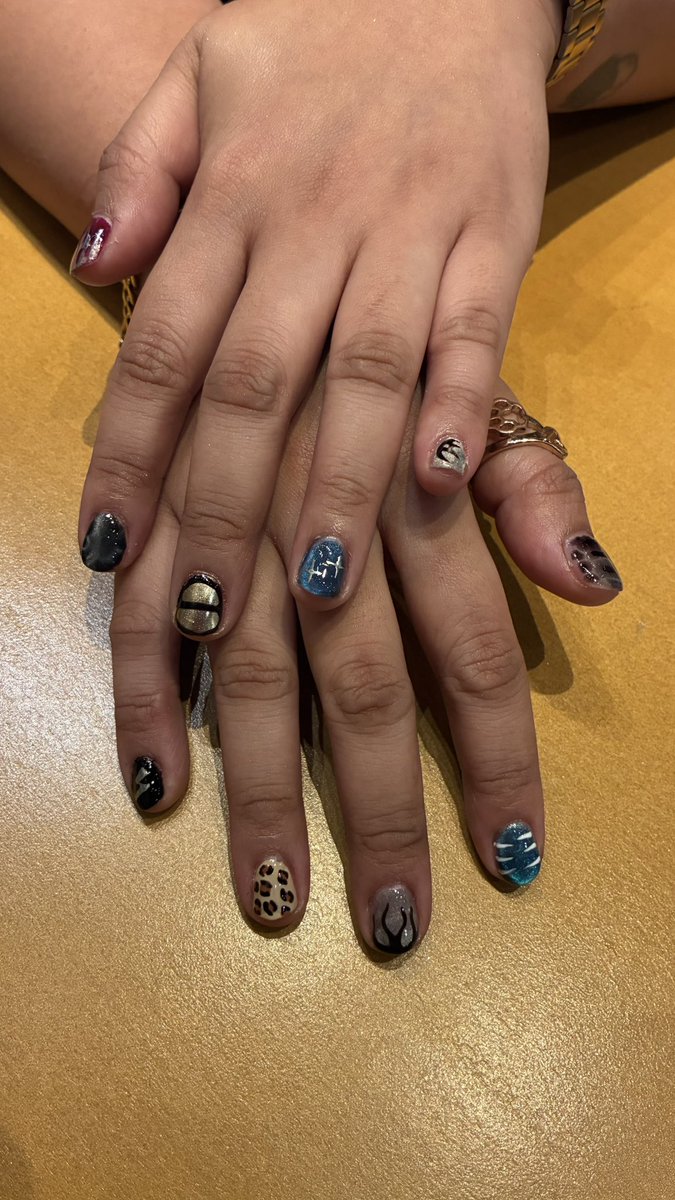itsjayepark's tweet photo. Work lastnight 🩶🖤🤍 #nailart #nailtech https://t.co/n3FWQu1KxI