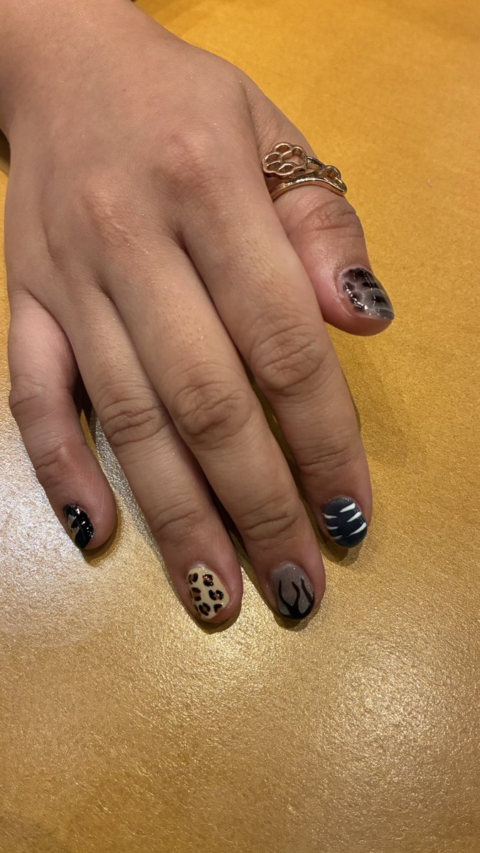 itsjayepark's tweet photo. Work lastnight 🩶🖤🤍 #nailart #nailtech https://t.co/n3FWQu1KxI
