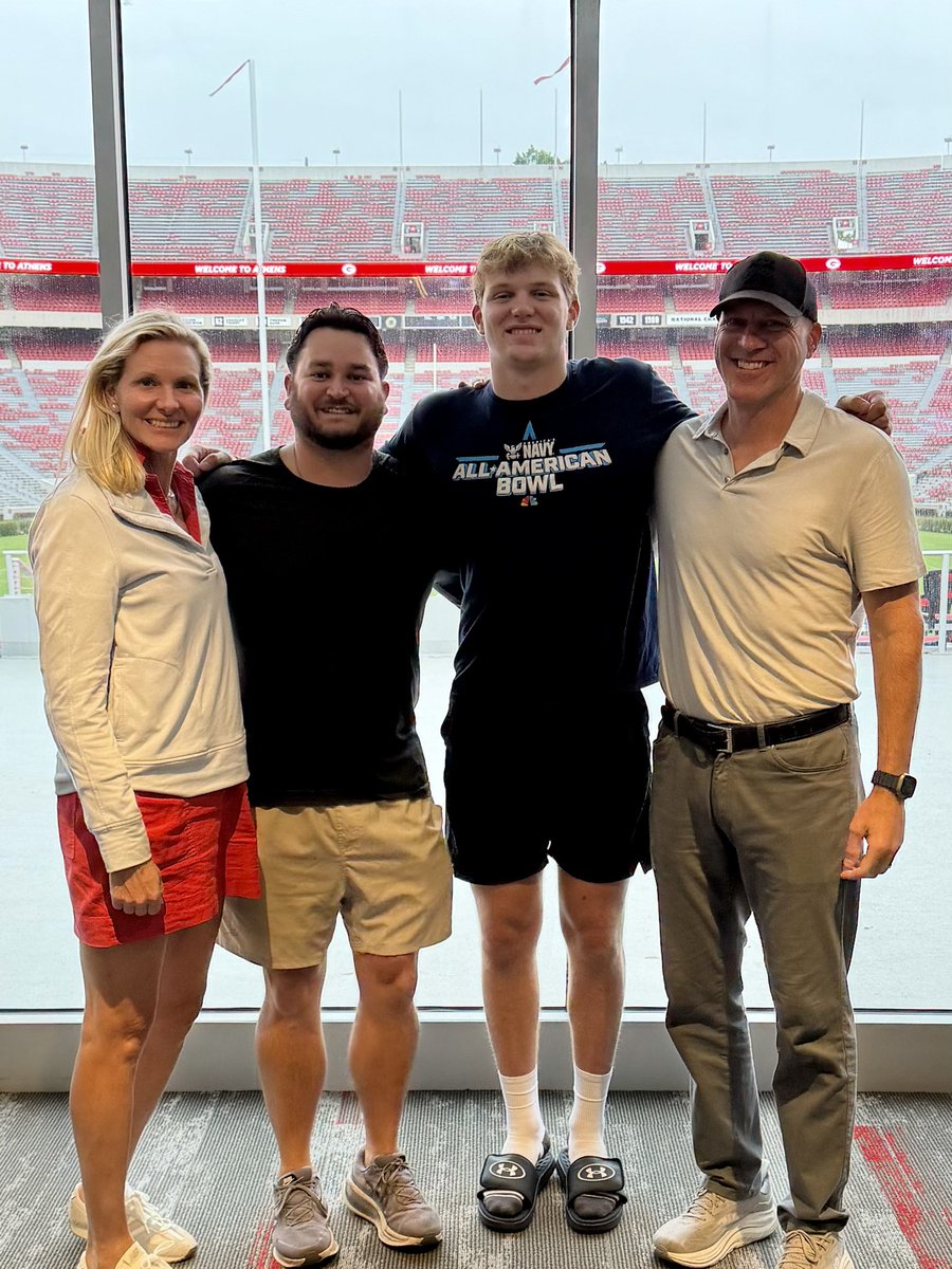 John1cannon's tweet photo. After a great camp, I am blessed to receive an offer from @GeorgiaFootball !!
#AGTG #dawgs #keepworking
@KirbySmartUGA @coach_thartley @CoachMikeBobo @Coach_JLilly @RizzoJack91 @RustyMansell_ @jeffsentell @JeremyO_Johnson @benjaminwolk @JedMay_ @TheUCReport @ChadSimmons_ @TomLoy247 @Ethos_SG @YBKGIPP @tswessel @JEllisUGA @BrianDohn247 @BrandonHuffman @adamgorney