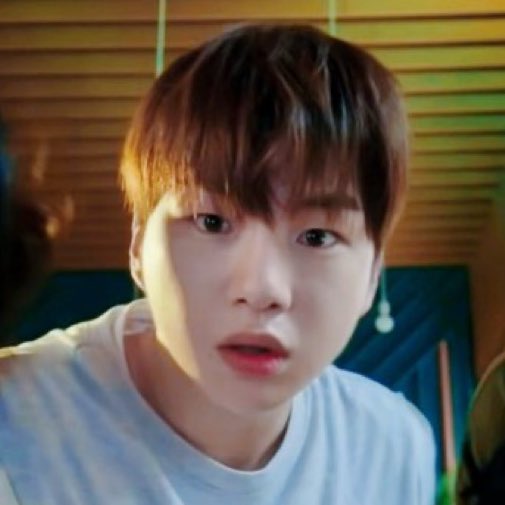 sunnnnnflowerD's tweet photo. แก้มเดียวที่พี่รัก https://t.co/wXOM31GhSb