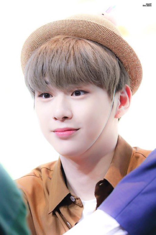 sunnnnnflowerD's tweet photo. แก้มเดียวที่พี่รัก https://t.co/wXOM31GhSb