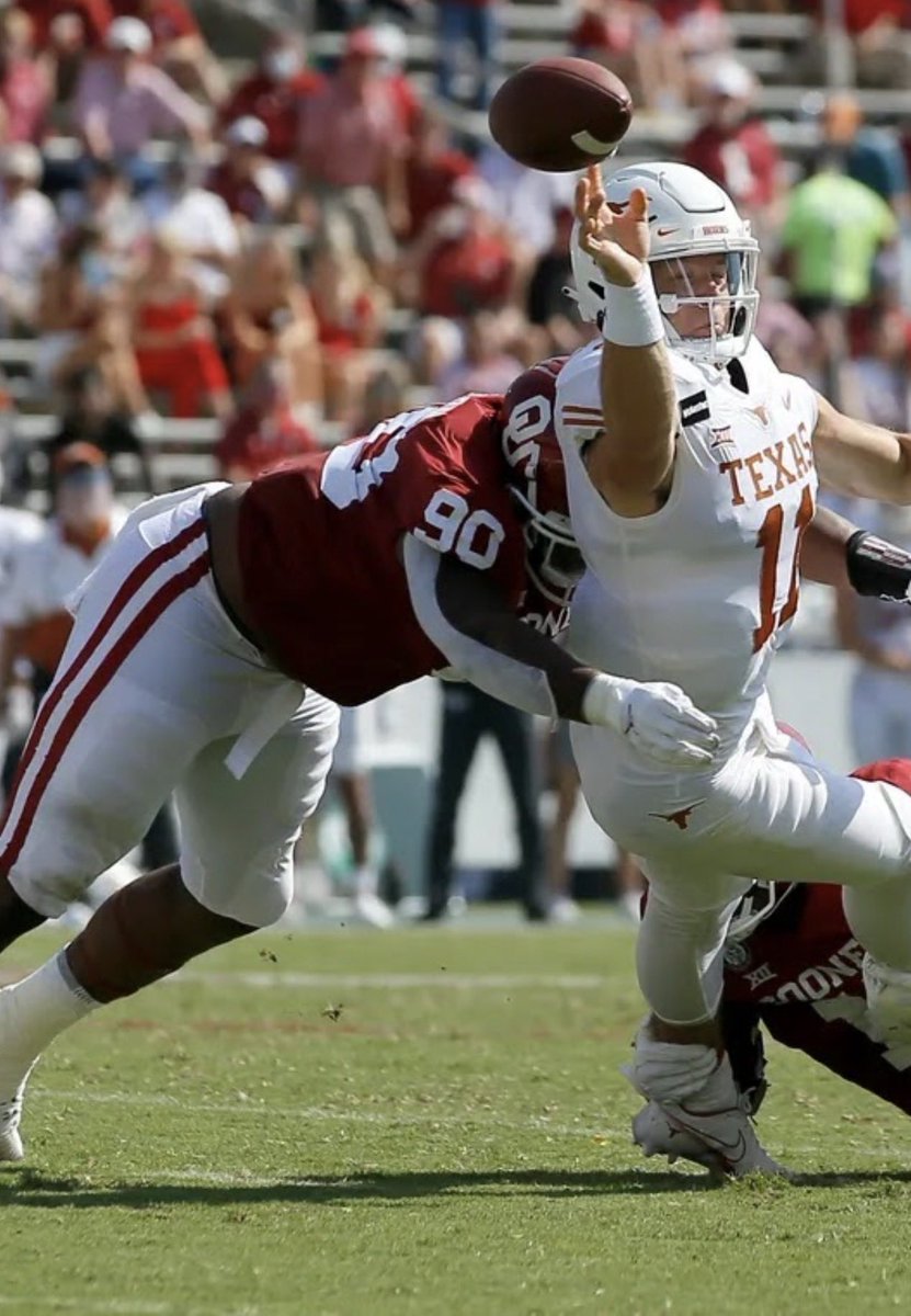 CoachDYJ's tweet photo. Champion’s Camp starts tomorrow and we are 90 days away from kickoff.  Brought to you by @ConsolHS class of 2019 and @OU_Football DL @ellisonjoshua5 
#DYJ @AMCHSTigerClub @ConsolFootball https://t.co/aGSap3bTeN
