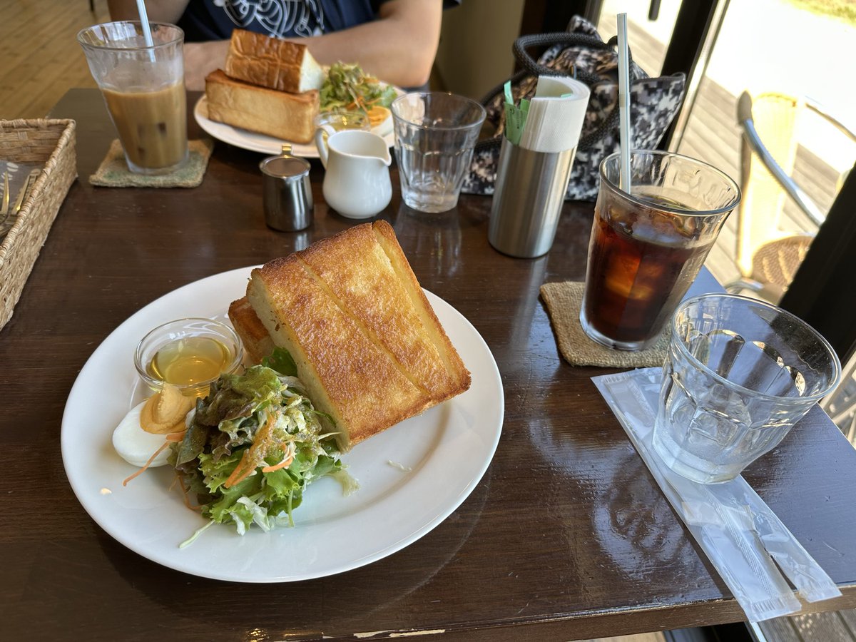 yfunboy's tweet photo. 朝活林道からのモーニングです
#東北はイイぞー https://t.co/3EP0XIR2u7