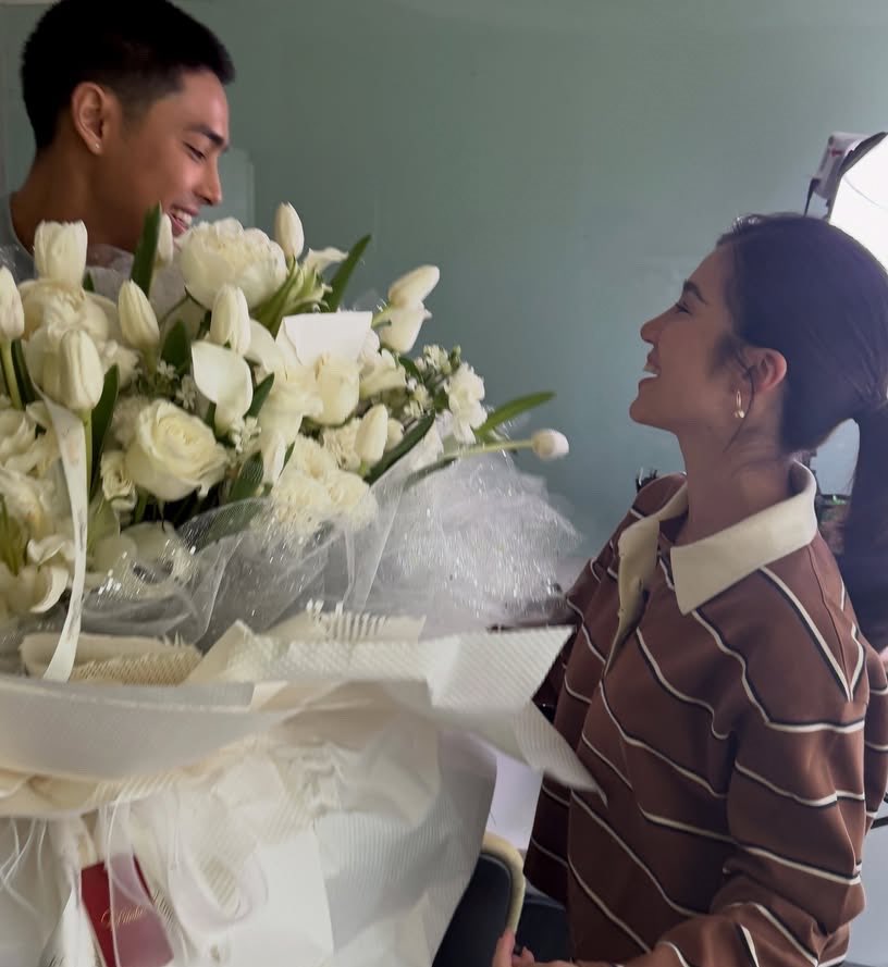 doughnbil's tweet photo. grabeng seminar yan picture ang nilabas pero video ni isa na malinaw wala hahaha https://t.co/Y3wEyEZWFT