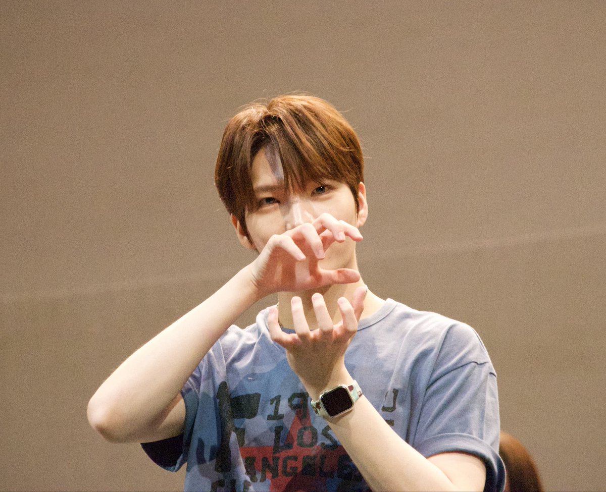 SAN_nyani's tweet photo. 작년 11월 첫팬부터 막팬까지의 여정 끝! ✨

한일, 대만, 홍콩, 대륙까지... 바빴을 텐데 매주처럼 든든하고 멋진 모습으로 반겨줘서 고마워🫶🏻💕

볼 때마다 정말 안심이 됐어
무사히 끝까지 달려와 줘서 고마워

NTX 최고 🩵👍

#NTX  #엔티엑스 #창훈  #CHANGHUN https://t.co/30BBZX5d1X