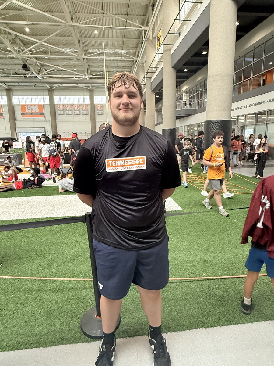 JakeRogers3X's tweet photo. I had a great time competing at the Tennessee Prospect Camp today!! @CSmithScout @webb_knoxFB @Vol_Football @Gelarbee https://t.co/yNi8t2O4Wz