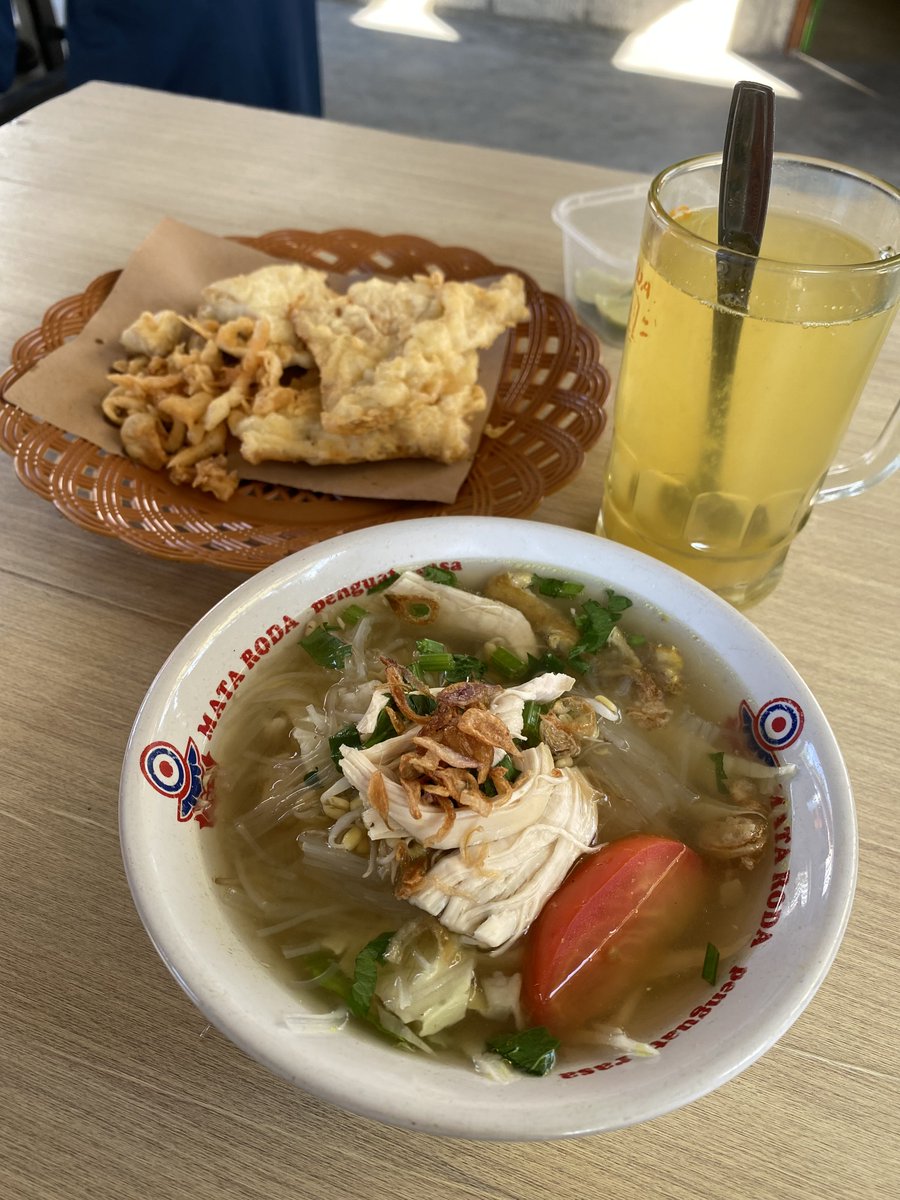 ucandexplorer's tweet photo. Mengawali hari dengan tangi turu terus nyoto https://t.co/MzwzI1DBni