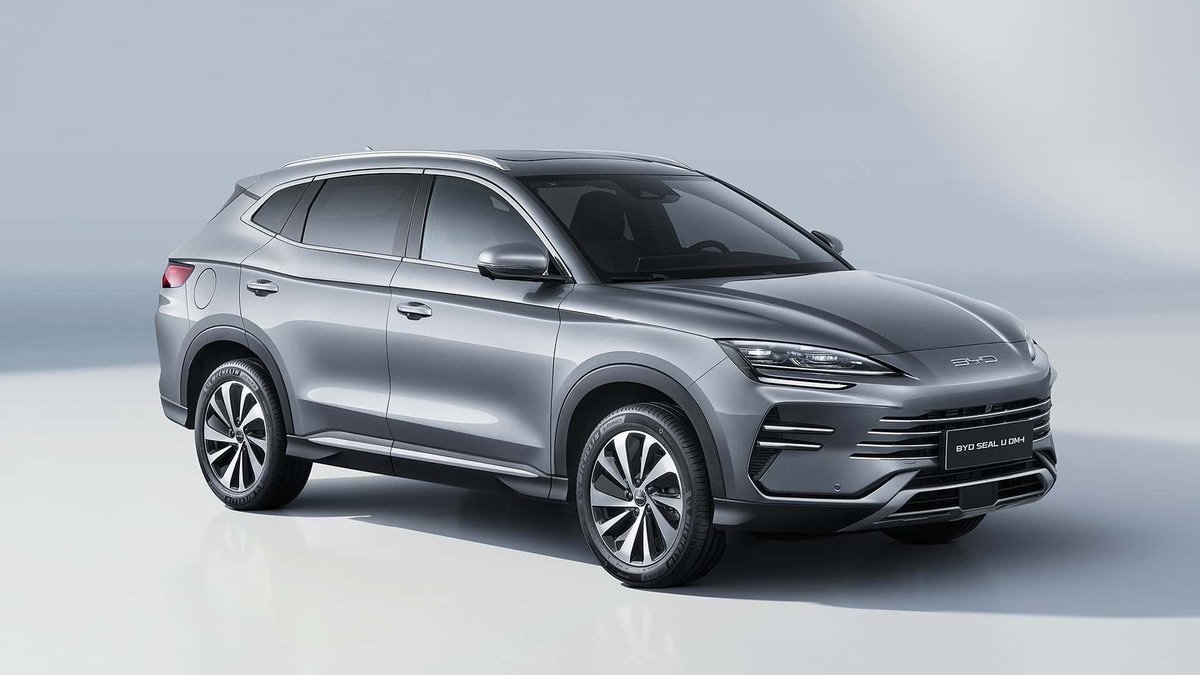 InfoAutoAr's tweet photo. BYD abrió la preventa del Seal U DM-i, un SUV híbrido enchufable con hasta 1.105 km de autonomía combinada (NEDC) y +100 km eléctricos. Leé nuestra nota de hoy 👉https://t.co/i844KhFq8a

#InfoAuto https://t.co/4VemOG43fm