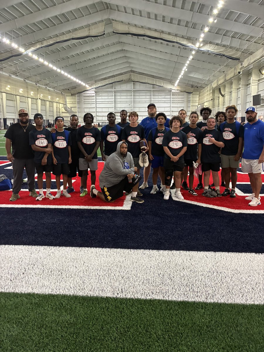Boe1344's tweet photo. First stop on the tour was a great one! Huge thank you to @OleMissFB  for the hospitality and opportunity to compete under the lights.

Our guys got valuable exposure, learned from a great staff, and represented Belleview the right way.

The journey continues.

🏈 #RattlersOnTheRoad