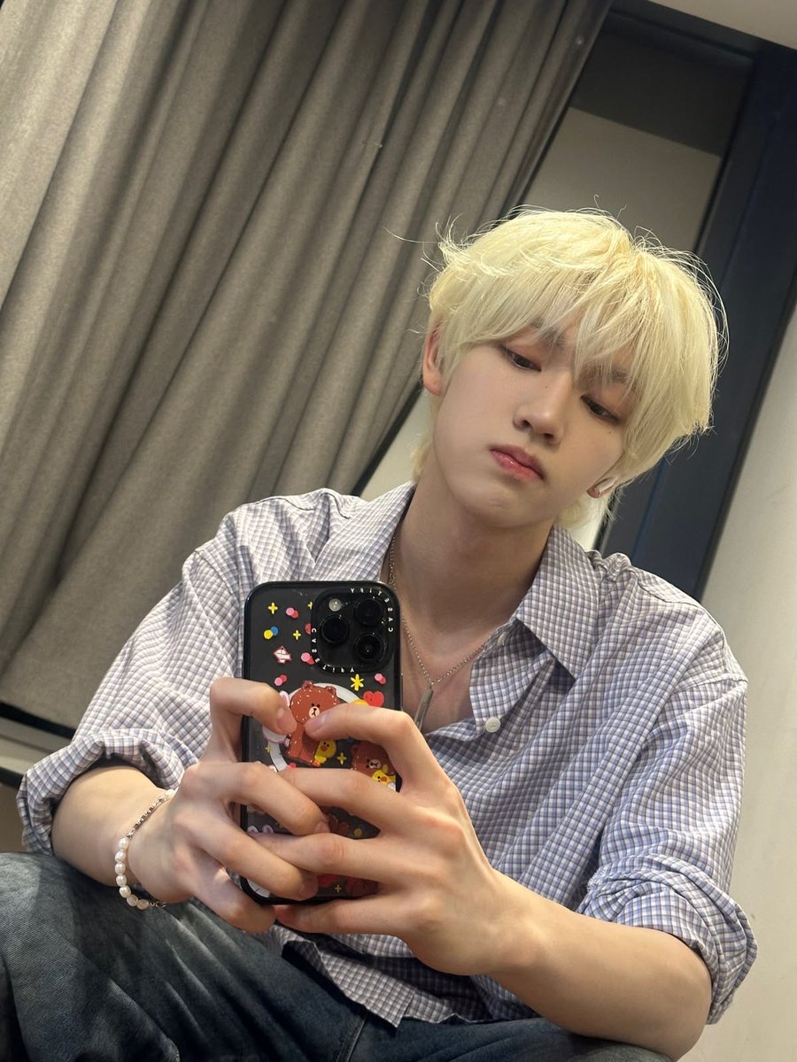 eternaltnotes's tweet photo. — if i say, i love you!
a #chauyi oneshot.
🔗 https://t.co/t8KpBLhAfQ https://t.co/wEV9Kqg3QP