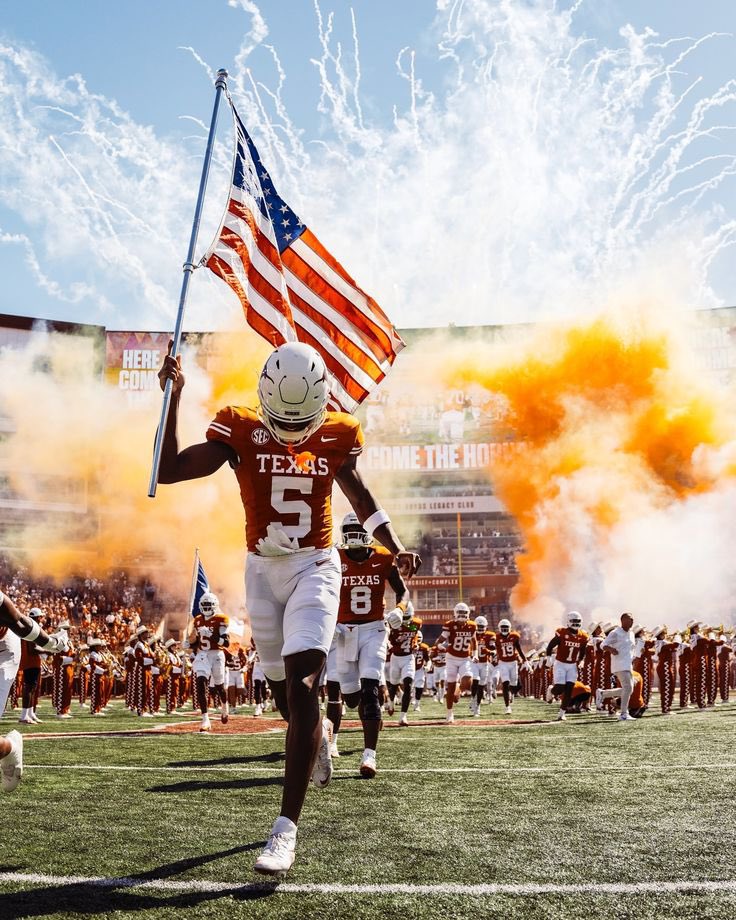 SeanBigSherm's tweet photo. After a great camp experience with some of the strongest recruits in the state, I am blessed and extremely honored to get an offer from @texasfootball! Special thanks to @kjjflood and @coachd_gatewood for the coaching and wisdom. What an excellent start to the summer camp season! 

#BigSherm @AnnaCoyotesFB @PrepRedzone @PrepRedzoneTX @dctf @On3 @RallyPreps @Rivals 
@txfblife @TexasRecruiting @texashsfootball