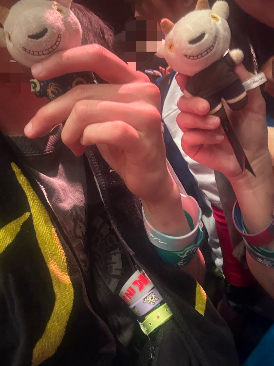 naaa_MGA's tweet photo. セトリ最強だった
#Chevon #三者山羊 https://t.co/QJCvWArhPu