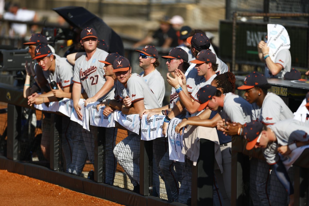 UVABaseball's tweet photo. We'll be back.

📰 https://t.co/nRdTnufr7a

#GoHoos https://t.co/emWMrTW6Nn