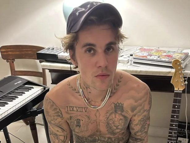 NudxF62680's tweet photo. RT = REGALO ♥

ATENCION ! SE FILTRA VIDEO DE JUSTIN BIEBER DANDO UNA MAMADA PROFUNDA💦  LO EH CONSEGUIDO! ♥ PARA VERLO VE AL PRIMER COMENTARIO PERO DATE PRISA ANTES QUE ME LO BAJEN!👇💦 https://t.co/kQ3DIBsJpR