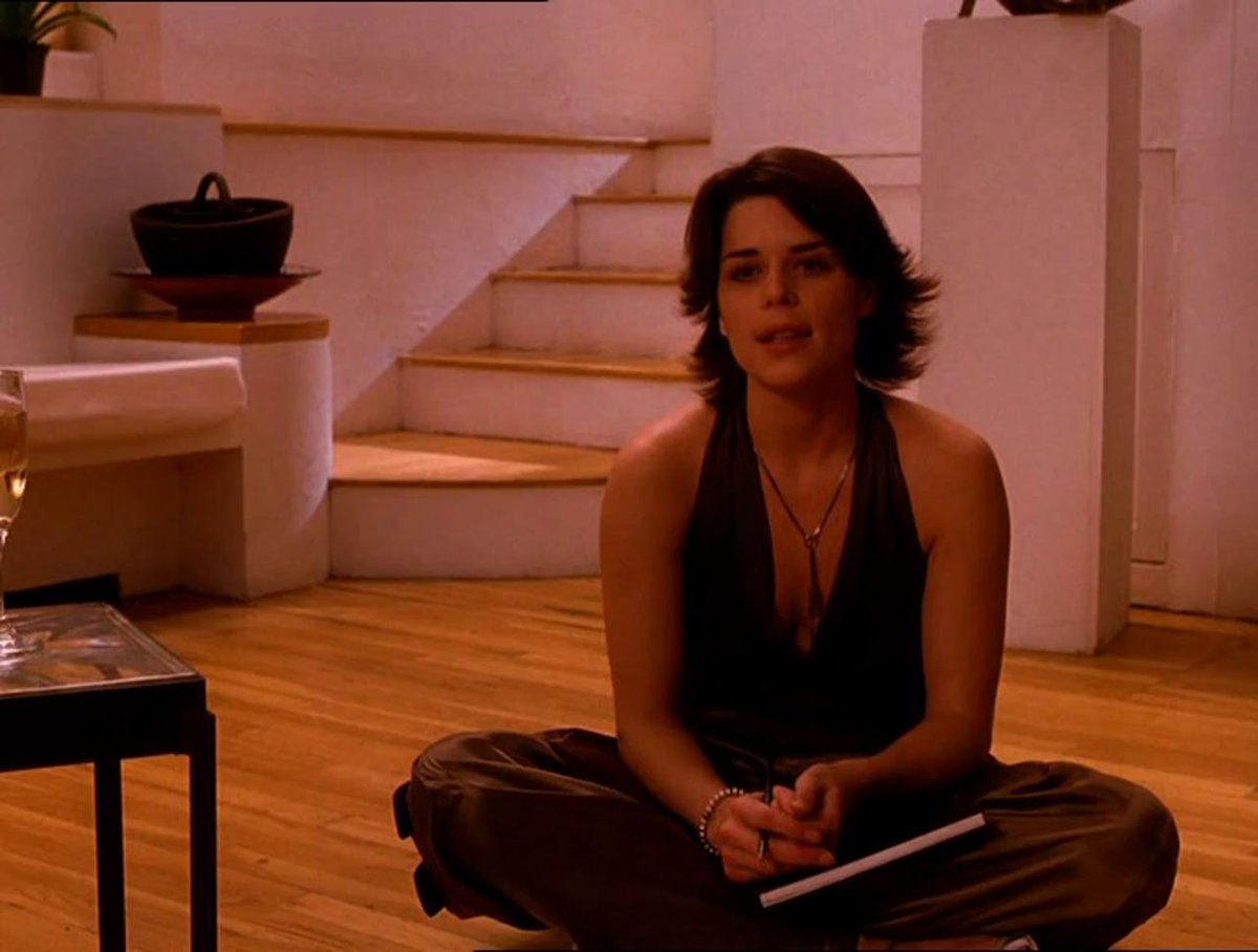 kiser_bria68586's tweet photo. neve campbell when will i be loved 2004 https://t.co/qBxxHx4KTj