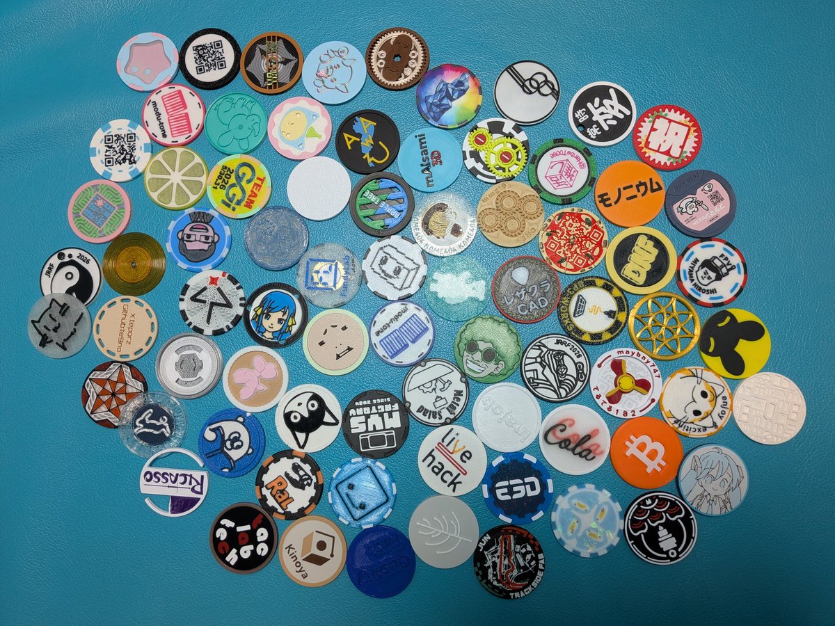 keycapfk's tweet photo. 交換したメーカーチップ✨
去年よりメーカーチップのレベルが格段に上がってる気がする…！

フォローさせていただきました！
（Xのフォロー制限に引っかかったのでまた明日読み込みます）
#JRRF2026 https://t.co/jkNsXUeSwW