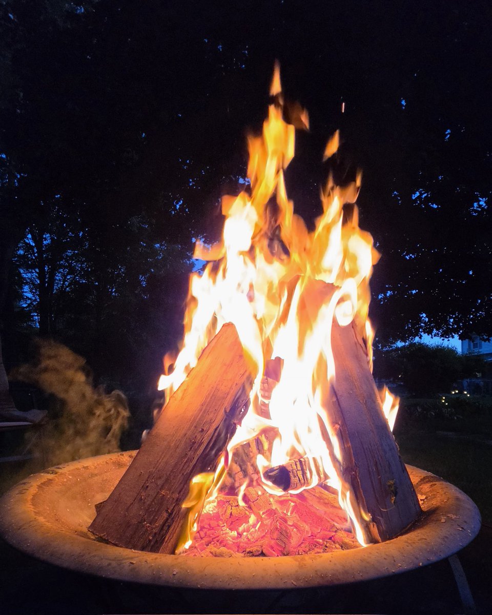 VrilMaxxMullet's tweet photo. HAIL THE OLD GODS, HAIL BALDR!! o/ ⚡️⚡️🔥🌑 #Baldr #BlueMoon #FullMoon #Sacrifice #Blót #Rite #Heathen #Phol #Odin #Thor #Frigg #Son #Firth #Peace https://t.co/mWwcenzgRD