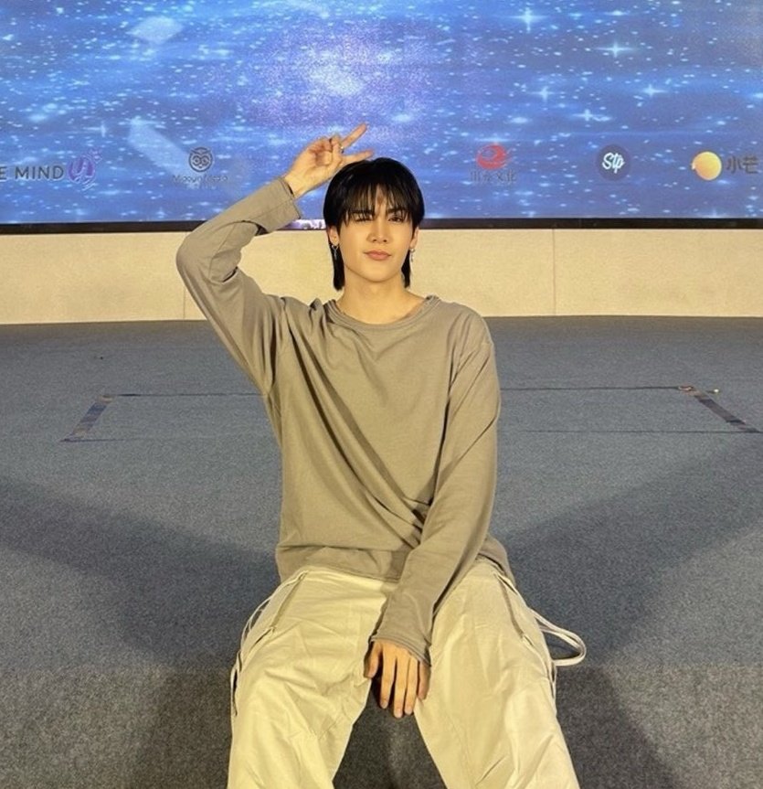 mmmaliiiii's tweet photo. สวัสดีมิถุนายนคับสุดหล่อของผม @peatwasu 💙ขอให้มิถุนายนเป็นเดือนที่ดีที่น่ารักไม่มีเรื่องให้เหนื่อยมากเกินไป เป็นเดือนที่มีแต่ความโชคดี ความสุข ความสดใส เป็นช่วงที่ซ่อมแฟนมีตด้วยอะป่าว เป็นกำลังใจให้ทุกการงานที่จะทำเลยนะคับพี่สุดหล่อ คิดถึงที่สุดดคับ💕✨️
#peatwasu #CaptainPeat https://t.co/9N5n9q0719