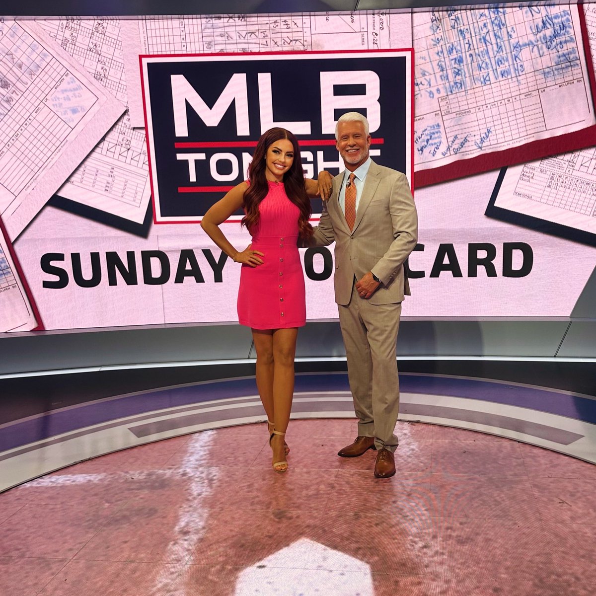 LGRed's tweet photo. 15 #MLB games on the #SundayScorecard.
Join Steve Phillips and I for the highlights on @MLBNetwork https://t.co/C0Ce68HcO0