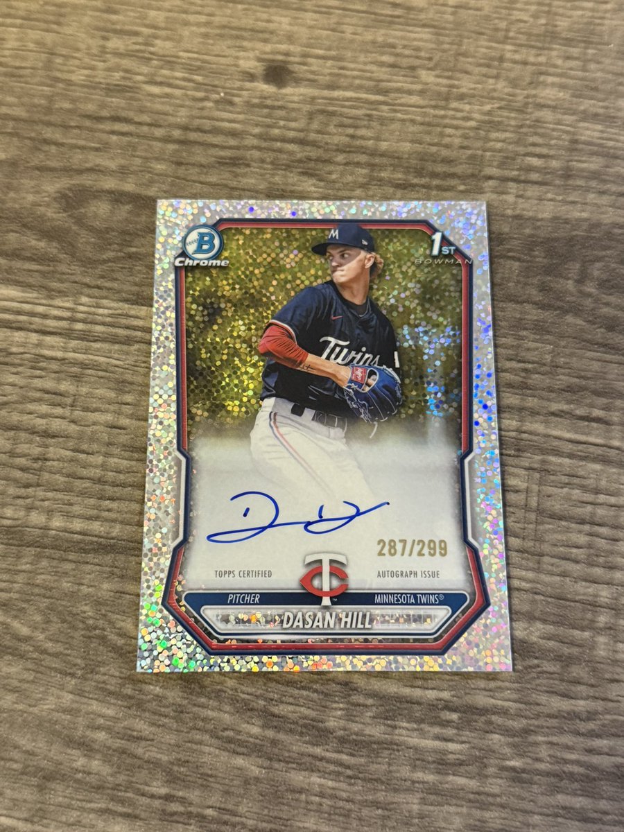JRPhotosWI's tweet photo. @Elliott0924 @davisdugout @premiercards_2 Aloy $225
Dasan $80
Made $300 https://t.co/pgnZsEGPBD