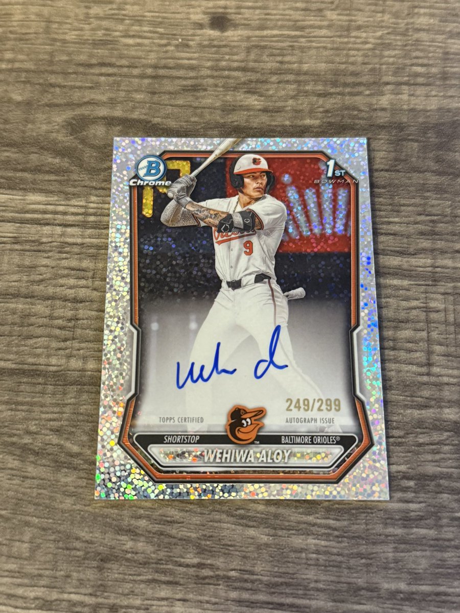 JRPhotosWI's tweet photo. @Elliott0924 @davisdugout @premiercards_2 Aloy $225
Dasan $80
Made $300 https://t.co/pgnZsEGPBD
