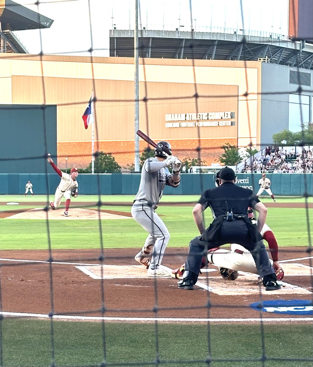 aggieprez's tweet photo. #FirstPitch as @aggiebaseball meets southern cal in Game 6 of the CS Regional! #BTHOusc #Whoop https://t.co/XPcQtLOWNI